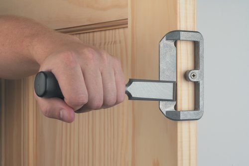 IRWIN complete kit enables quick, three-step door hardware setup