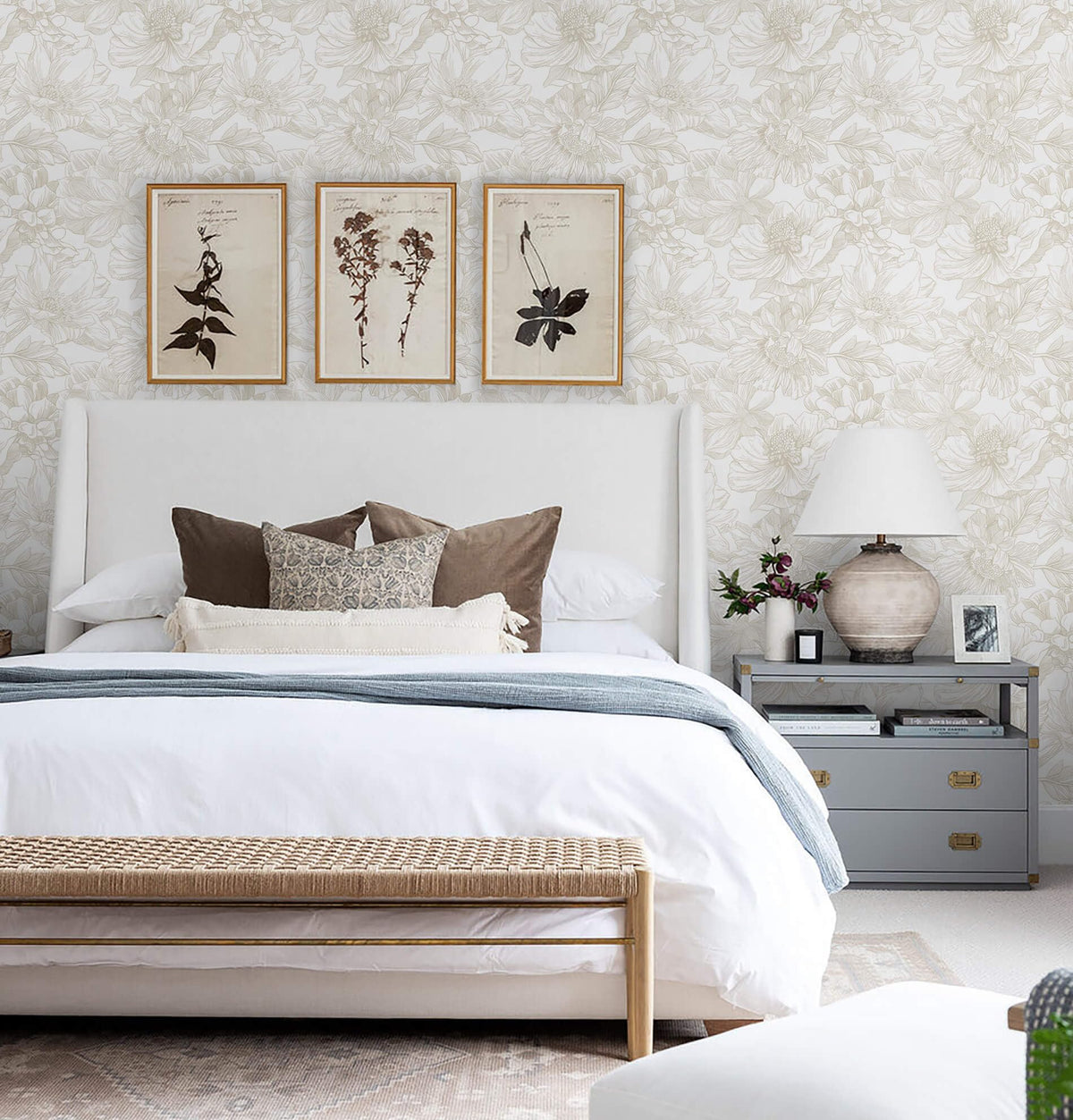 Ismoon wallpaper is waterproof and wipeable, suitable for kitchens and bathrooms.