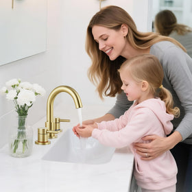IUERASD three-hole installation setup demonstrates DIY-friendly hoses and pop-up drain.