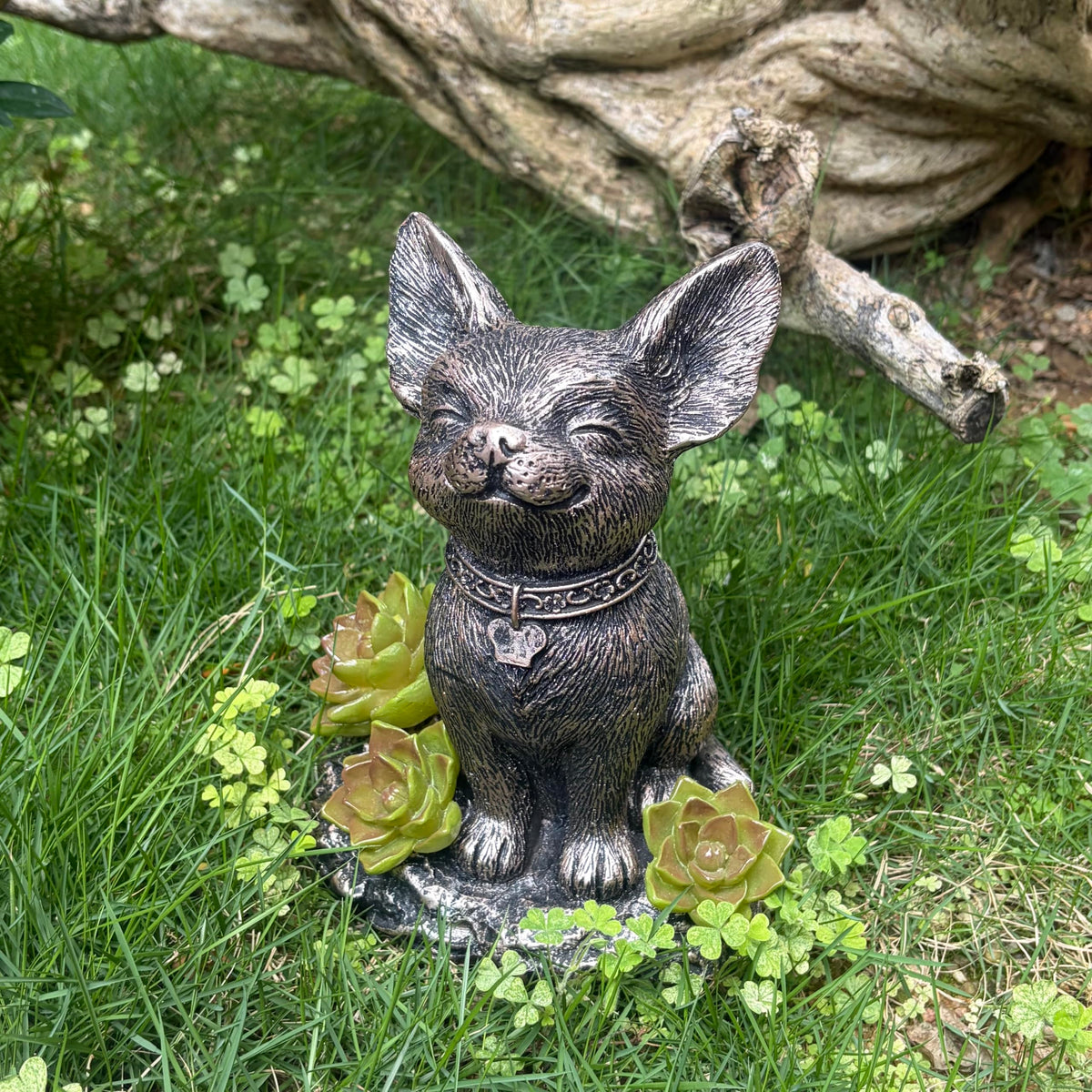 IVCOOLE gift-ready dog lover statue suits special occasions