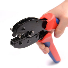 IWISS iCrimp tool ergonomic handle with balanced weight for reduced fatigue.