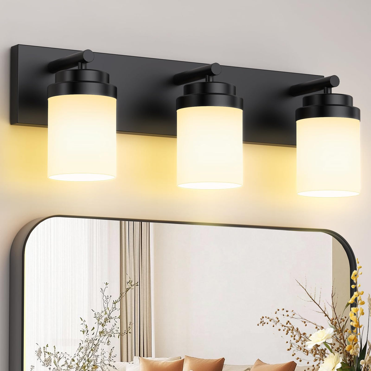 IZORRO bathroom vanity light with a large base for stable mounting.