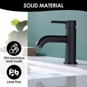 JAKARDA faucet handle demonstrating effortless single-handle operation