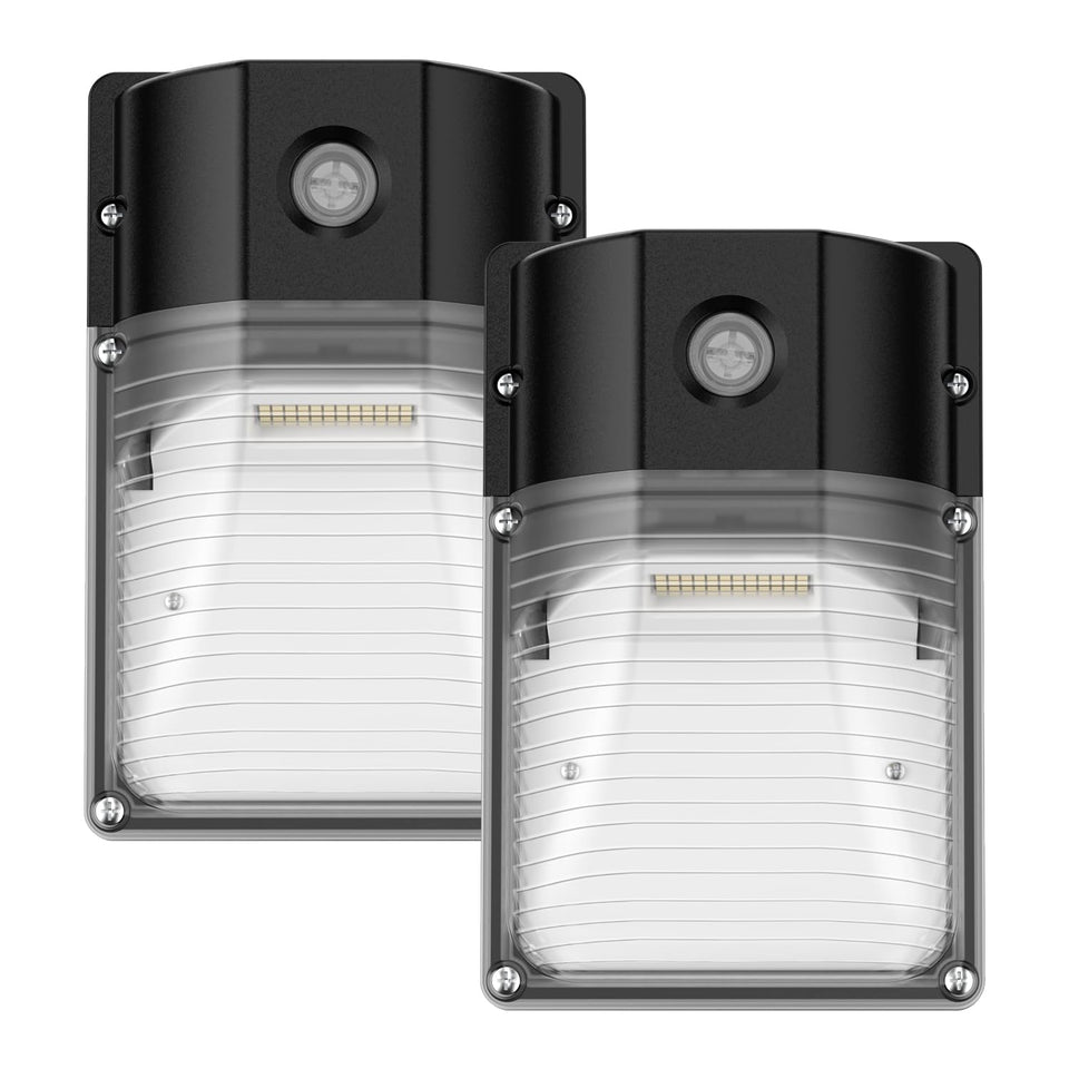 JC-LGL 30W wall pack installation shows quick, tool-free wiring for fast setup.