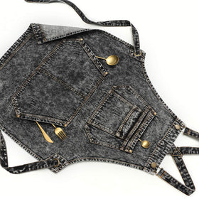 Jeanerlor deep outer pocket helps organize tools efficiently.