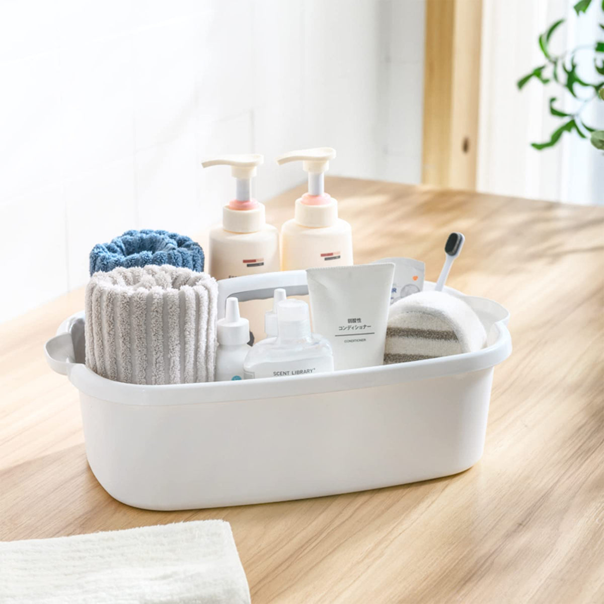 JiatuA two-pack cleaning caddies for versatile organization across rooms