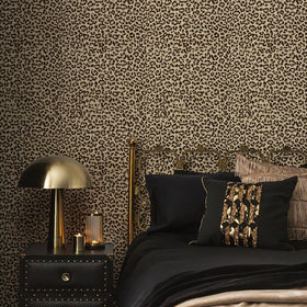 Close-up of JiffDiff leopard texture highlighting depth and realism.