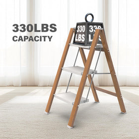 JinScovae multi-use ladder doubles as a small flower rack.