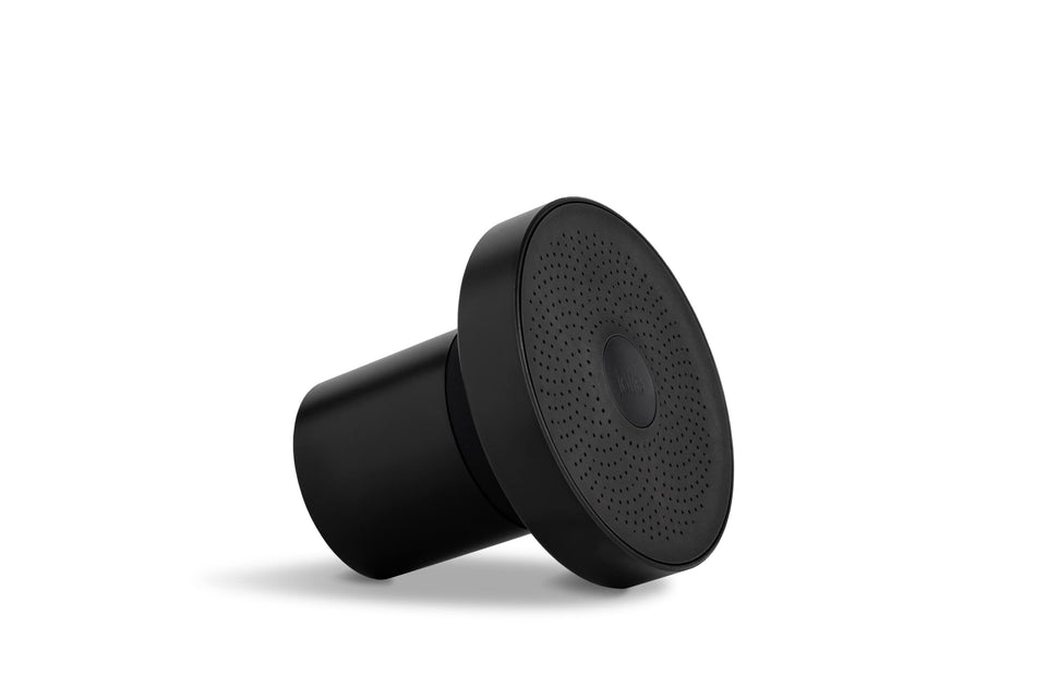 Jolie Filtered Showerhead front view reduces chlorine exposure for healthier skin