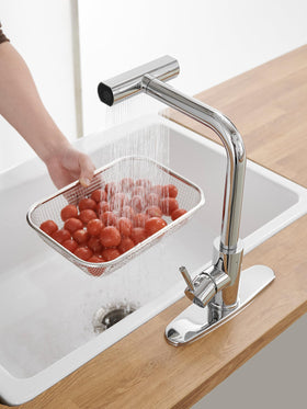 JOOM 360 swivel spout enables easy access from any angle during cooking