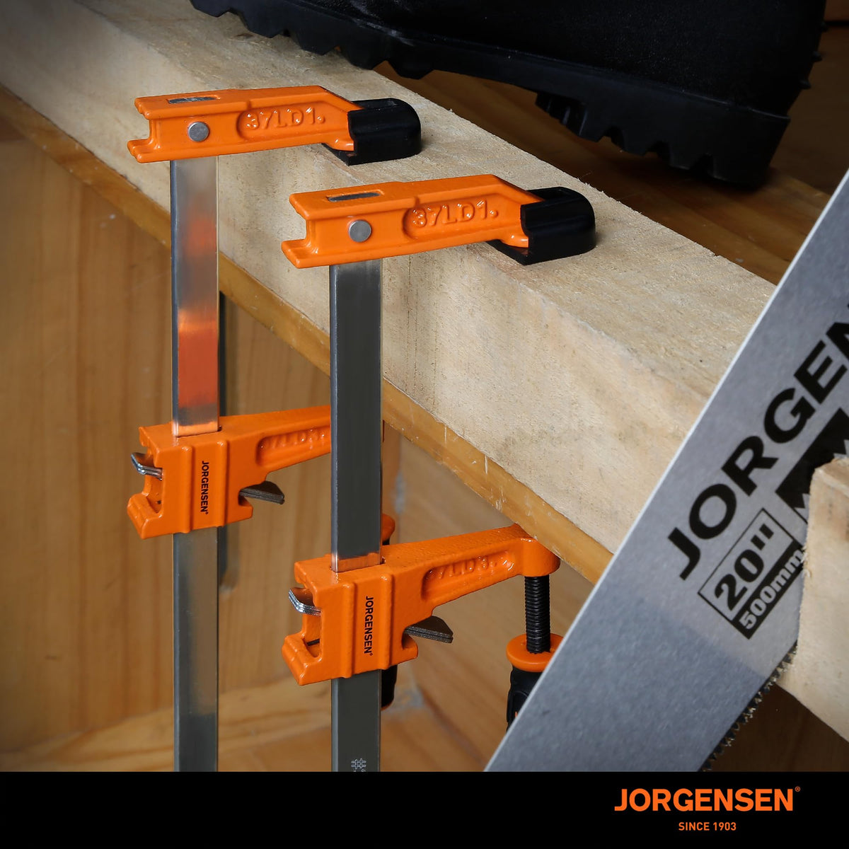Jorgensen packaging includes two clamps in the set