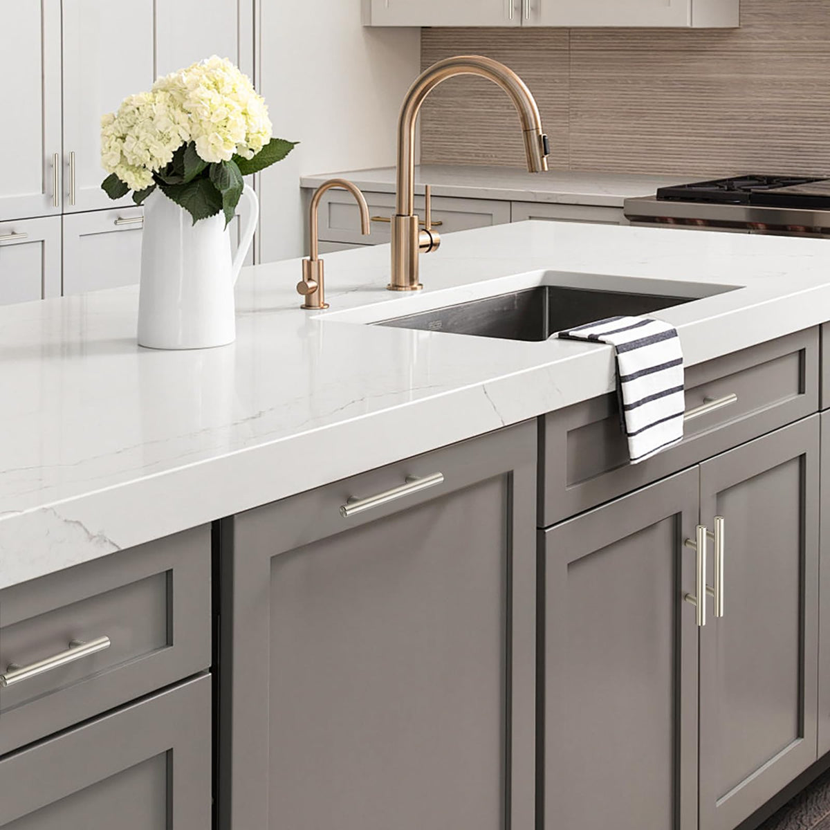 Joy Decor smooth-grip cabinet pulls enable comfortable handling on cabinets and drawers.