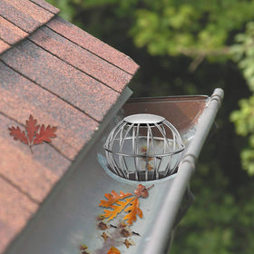 Downspout fit checks 2.6 to 3.7 inches for easy compatibility