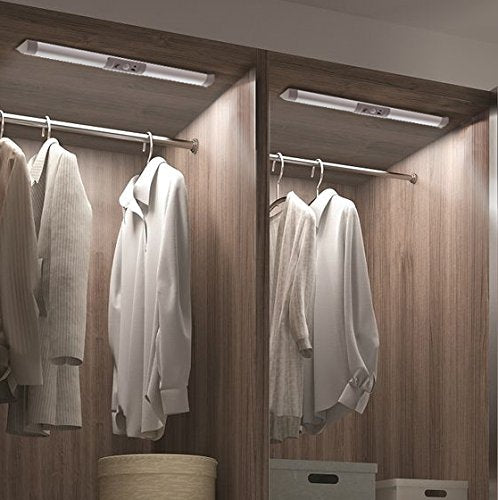Joyzy wardrobe light boosts color accuracy for fabrics and outfits