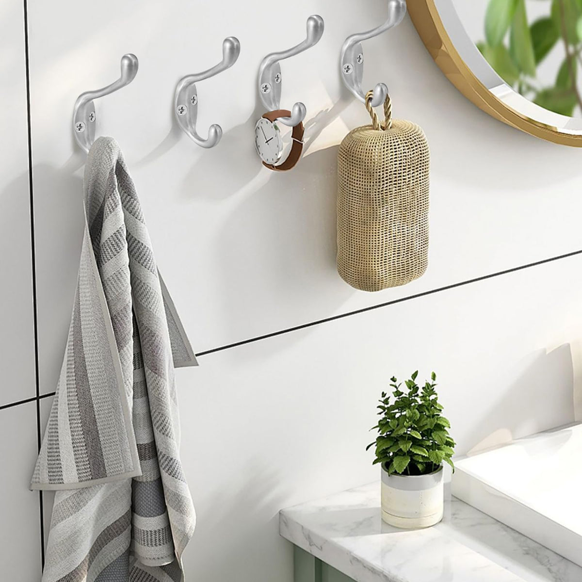 Premium metal construction resists tarnish for long lasting use.