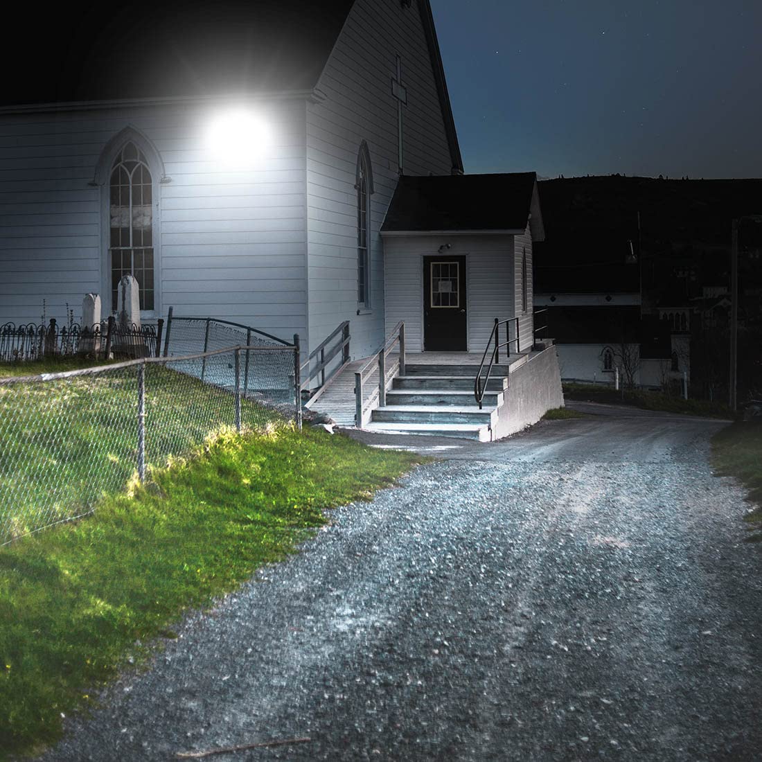 Kadision LED Wall Pack demonstrates night illumination and long lifespan.