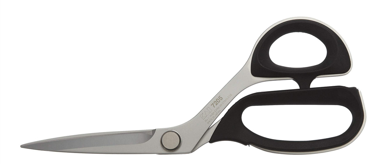 Kai 7205 professional shears for thick fabrics with sharp edge and fatigue-free cutting
