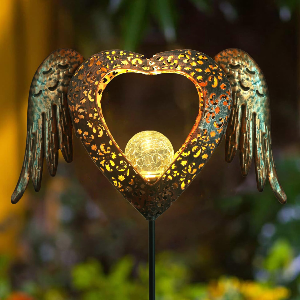 KAIXOXIN heart stake light for garden with warm white glow enhances evening ambience.