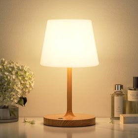 Kakanuo cordless shower lamp packaging and included accessories.