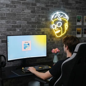 KAQRI USB dimmable wall light offers flexible placement options