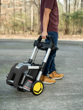 Kärcher K1700B back storage keeps accessories organized and ready.