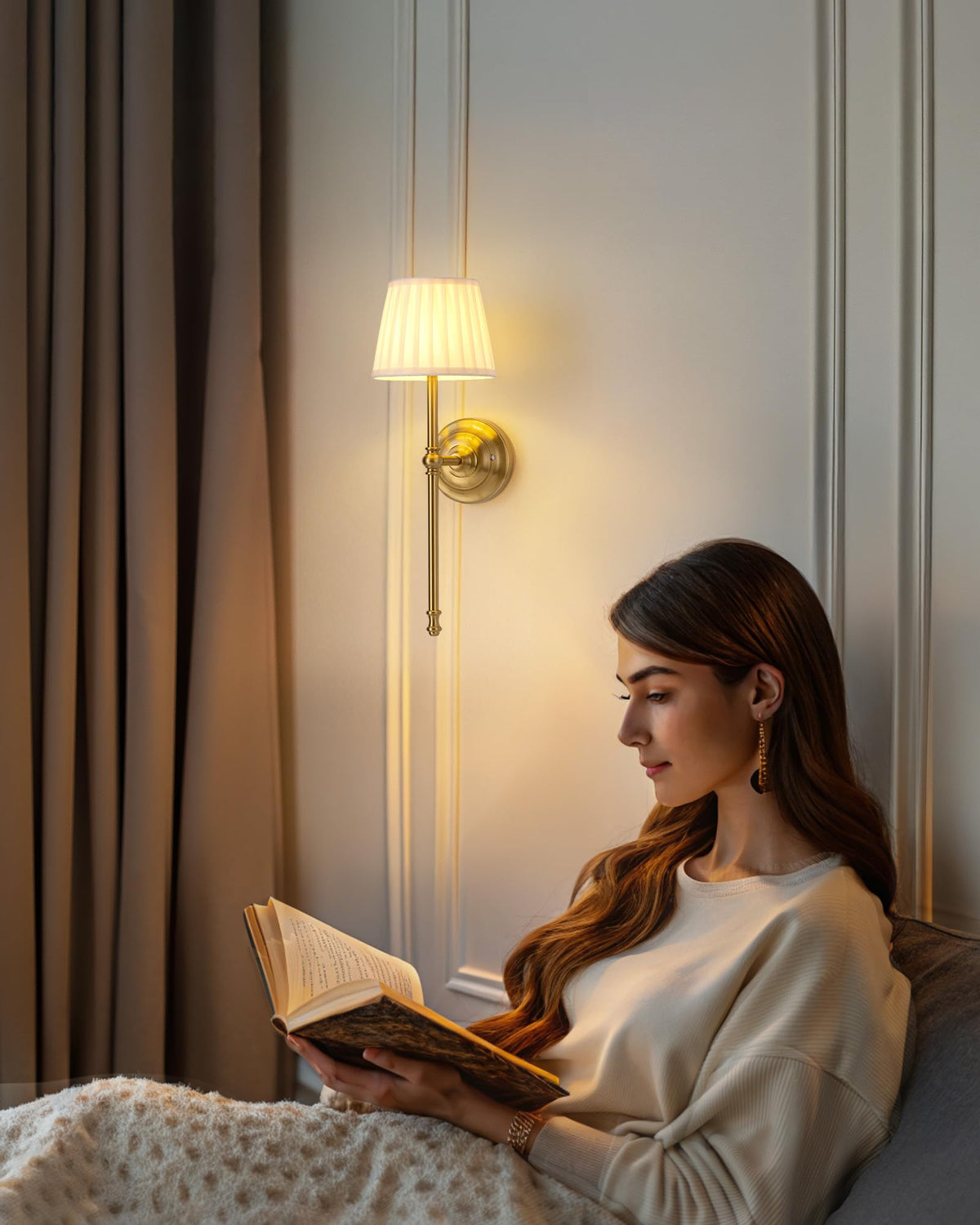 KDG cordless wall sconce charging status indicator helps monitoring power