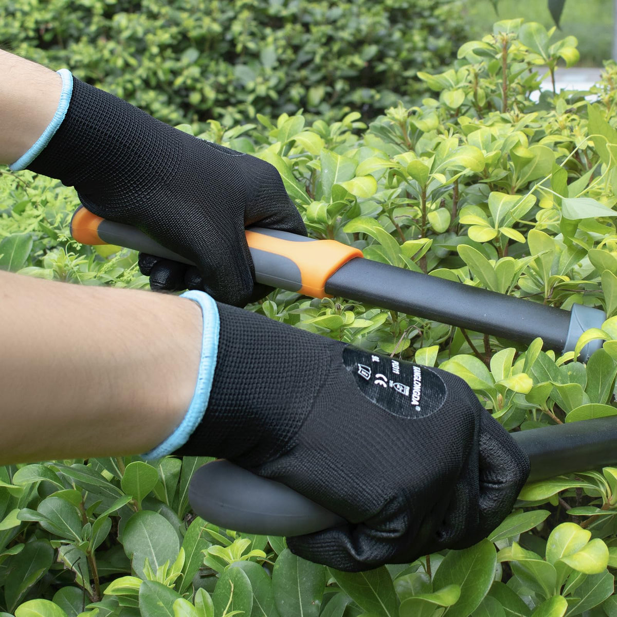 Kebada W1 gloves designed for quick-clean maintenance