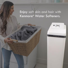 Kenmore 350 control panel displays flow rate and salt levels for easy monitoring.