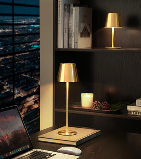 Keysays frosted-shade close-up emphasizes gentle light diffusion and long battery life.