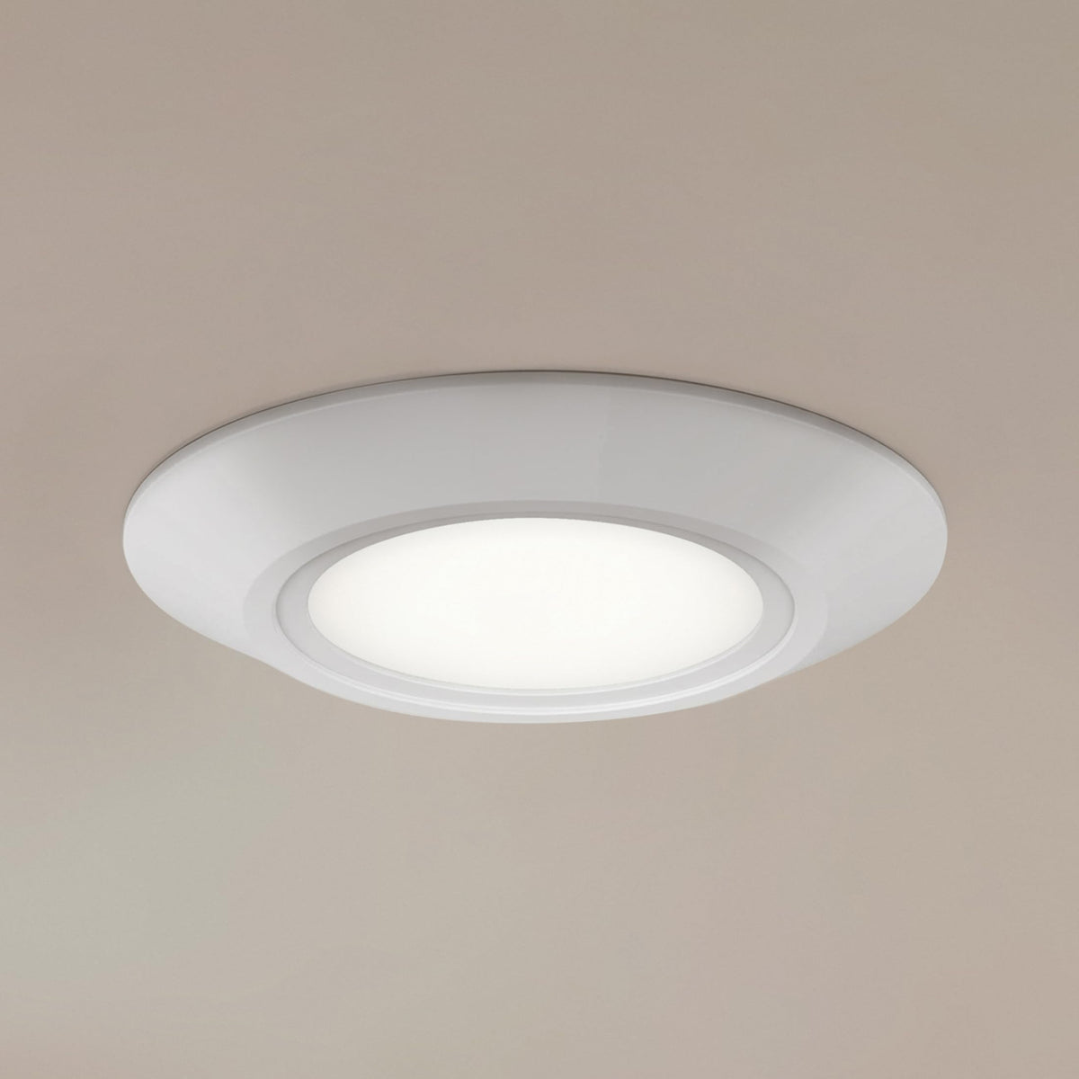 Kichler Horizon downlight close-up lens highlights integrated LED and even lighting