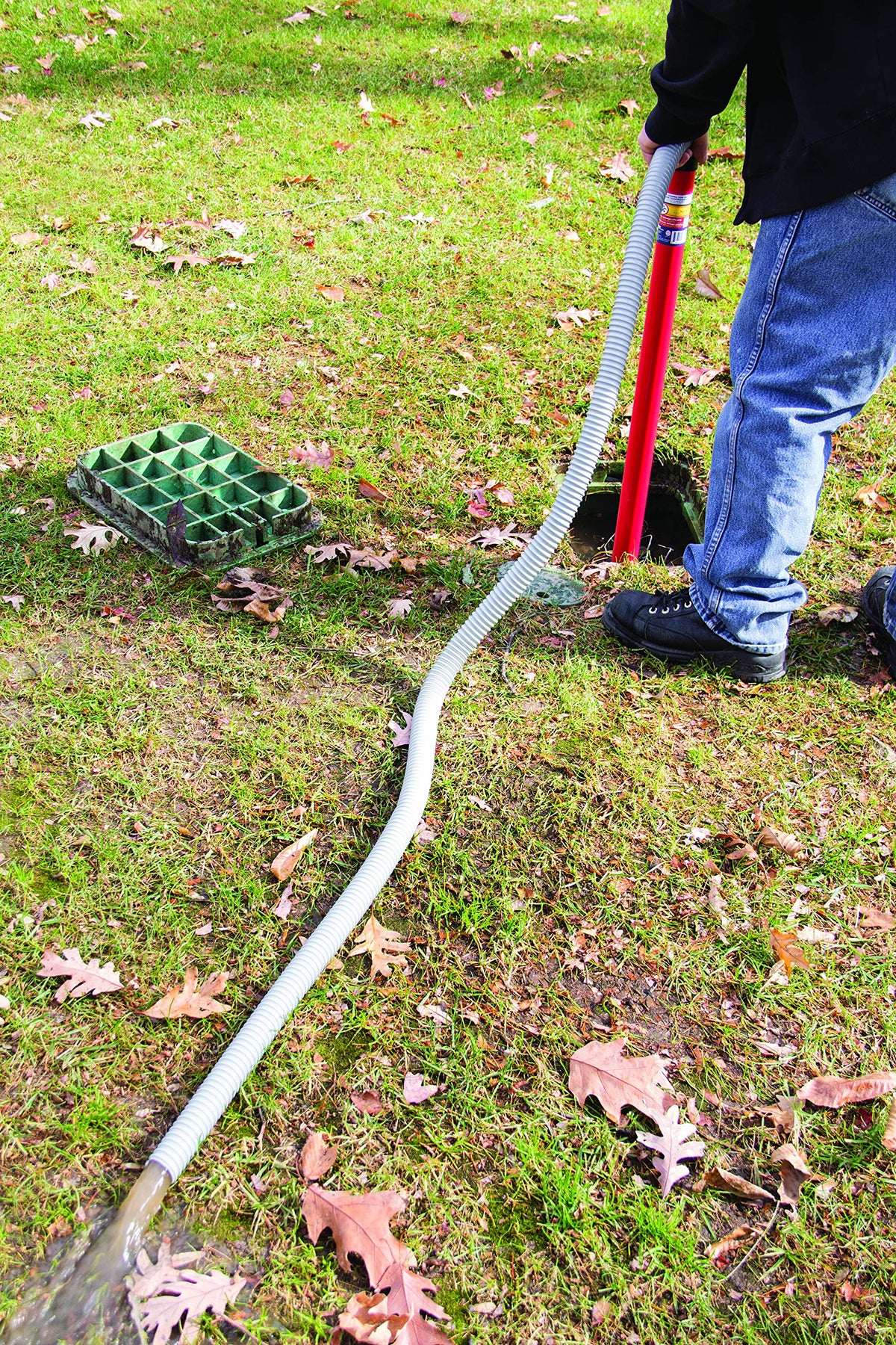 King Innovation Siphon King ergonomic handle withstands harsh conditions