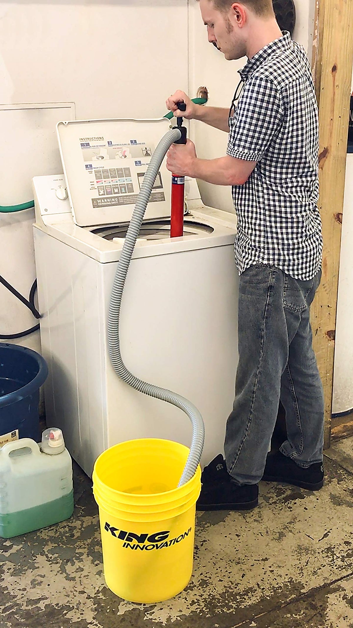 King Innovation Siphon King removable intake foot for quick cleaning