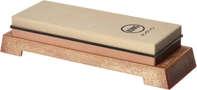 King KW65 whetstone dual grit surfaces for sharpening