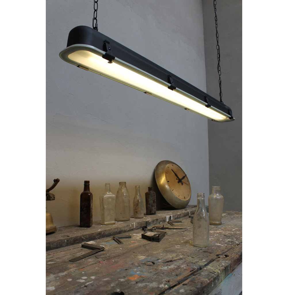 KingChain 536521 ideal for hanging lights, plants, and drapery in homes.