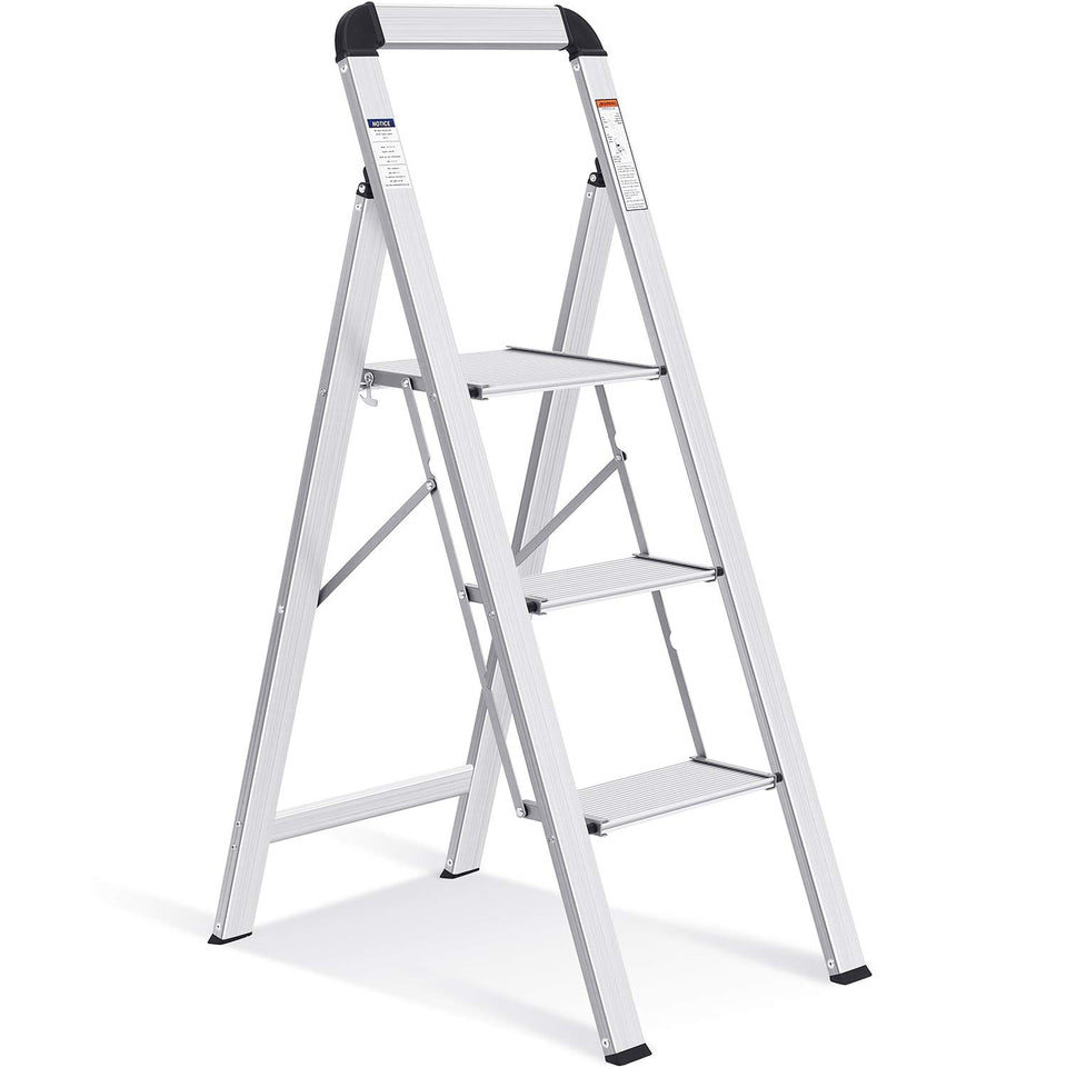 KingRACK aluminium 3-step ladder open for high reach and stability