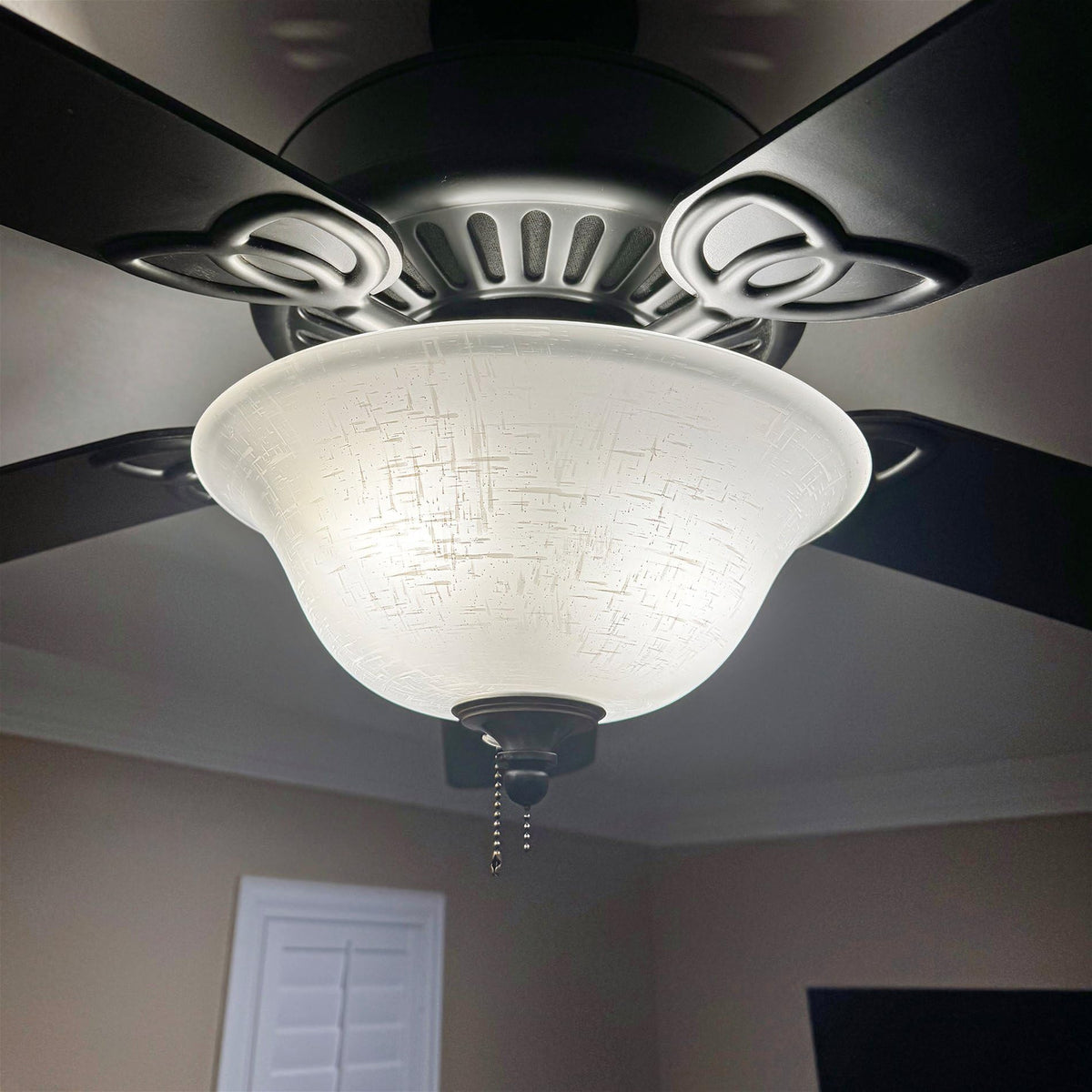 Kira Home durable glass construction for lasting ceiling fan upgrades.