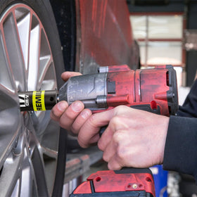 KIRXST set supports automotive and home repairs with versatile tooling.