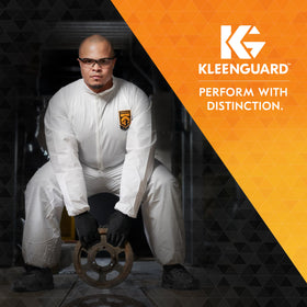 KLEENGUARD Nemesis wraparound frame provides extended peripheral protection.