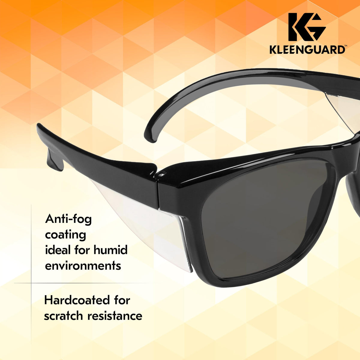 Integrated side shields on Maverick enhance peripheral protection.