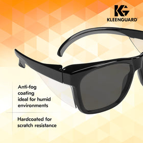 Integrated side shields on Maverick enhance peripheral protection.