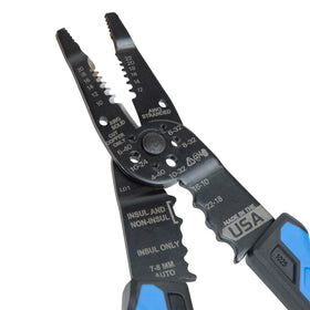 Klein Tools 1025 screw shearing capability shown on small machine screws.