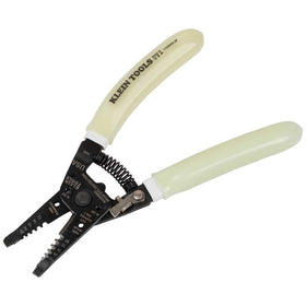 Klein Tools 11055GLW high-visibility grip helps locate the tool in clutter.