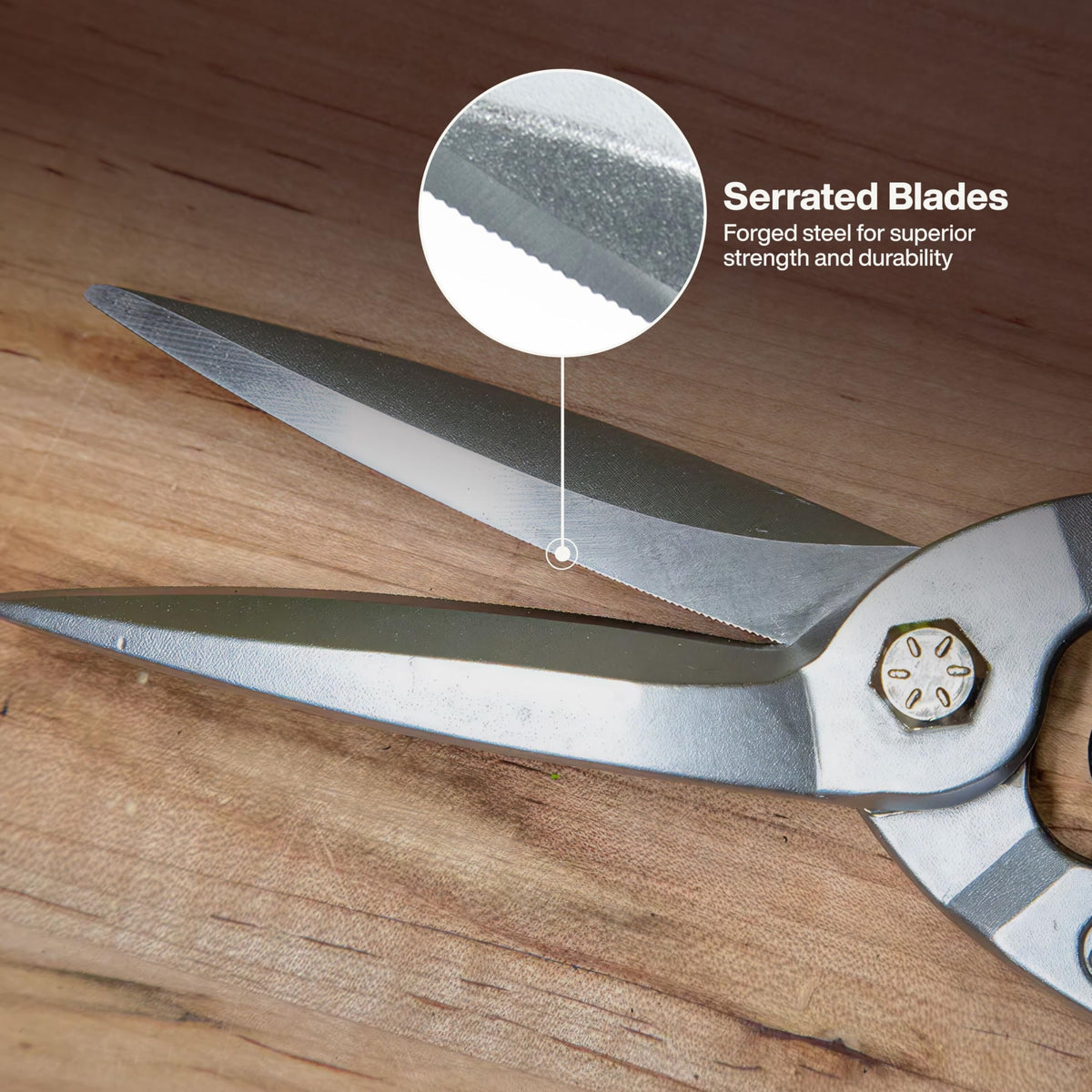 Klein Tools 1302S self-open latch enables one-handed use.