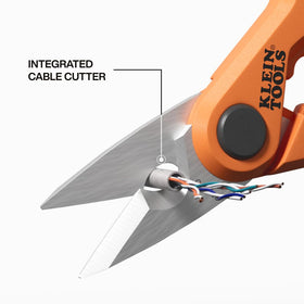 Klein Tools 2100FO integrated cutter demonstrated for leverage on cables.