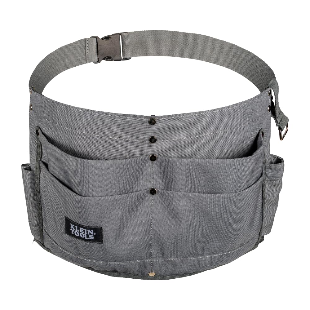 Klein Tools 21022 apron with front pockets for quick screws and nails access.