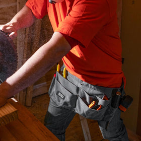 Klein Tools 21022 riveted seams indicate durable construction for tough jobs.
