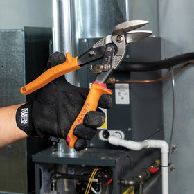 Spring-action lock on Klein Tools 2400L snips for easier cutting.