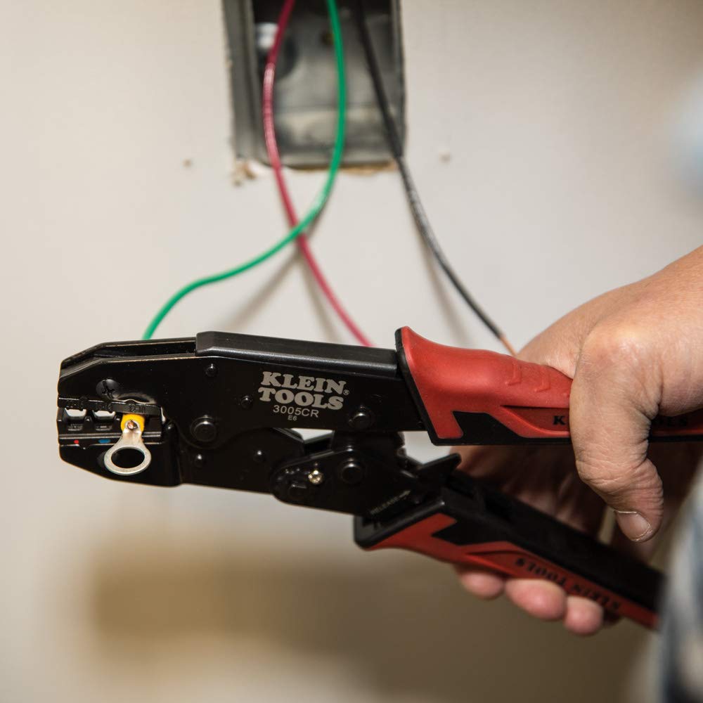 Klein Tools 3005CR dual-material grips provide added comfort