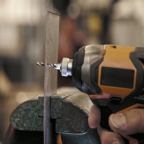 Klein Tools 32217 aluminum tap design for clean aluminum threads.