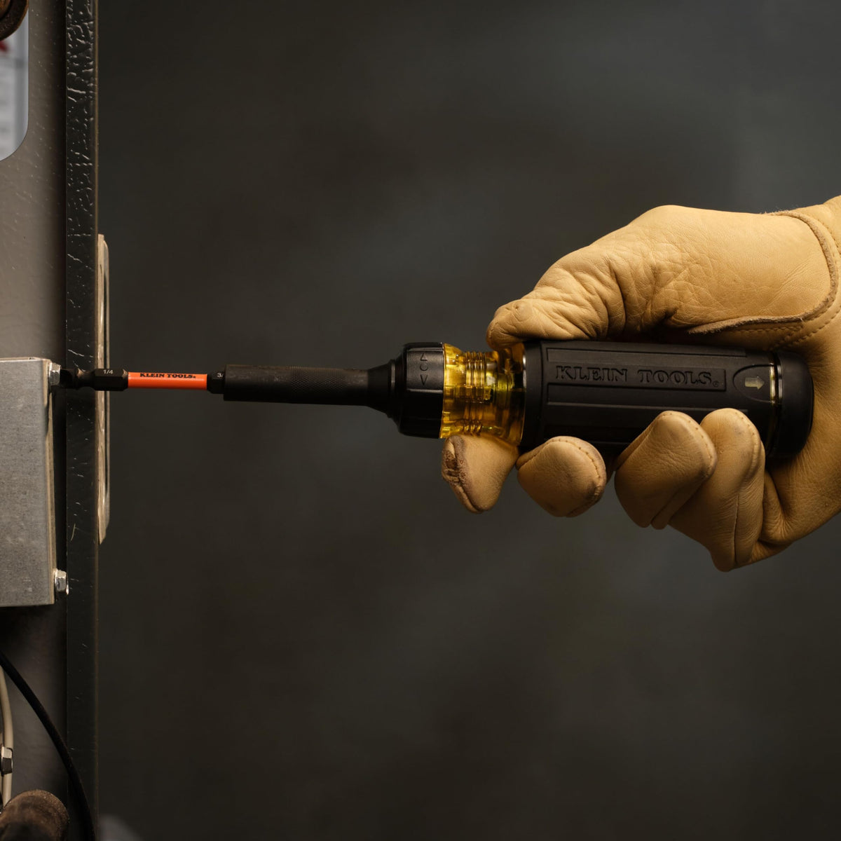 Klein Tools 32313HD precision driving on metal and wood tasks.